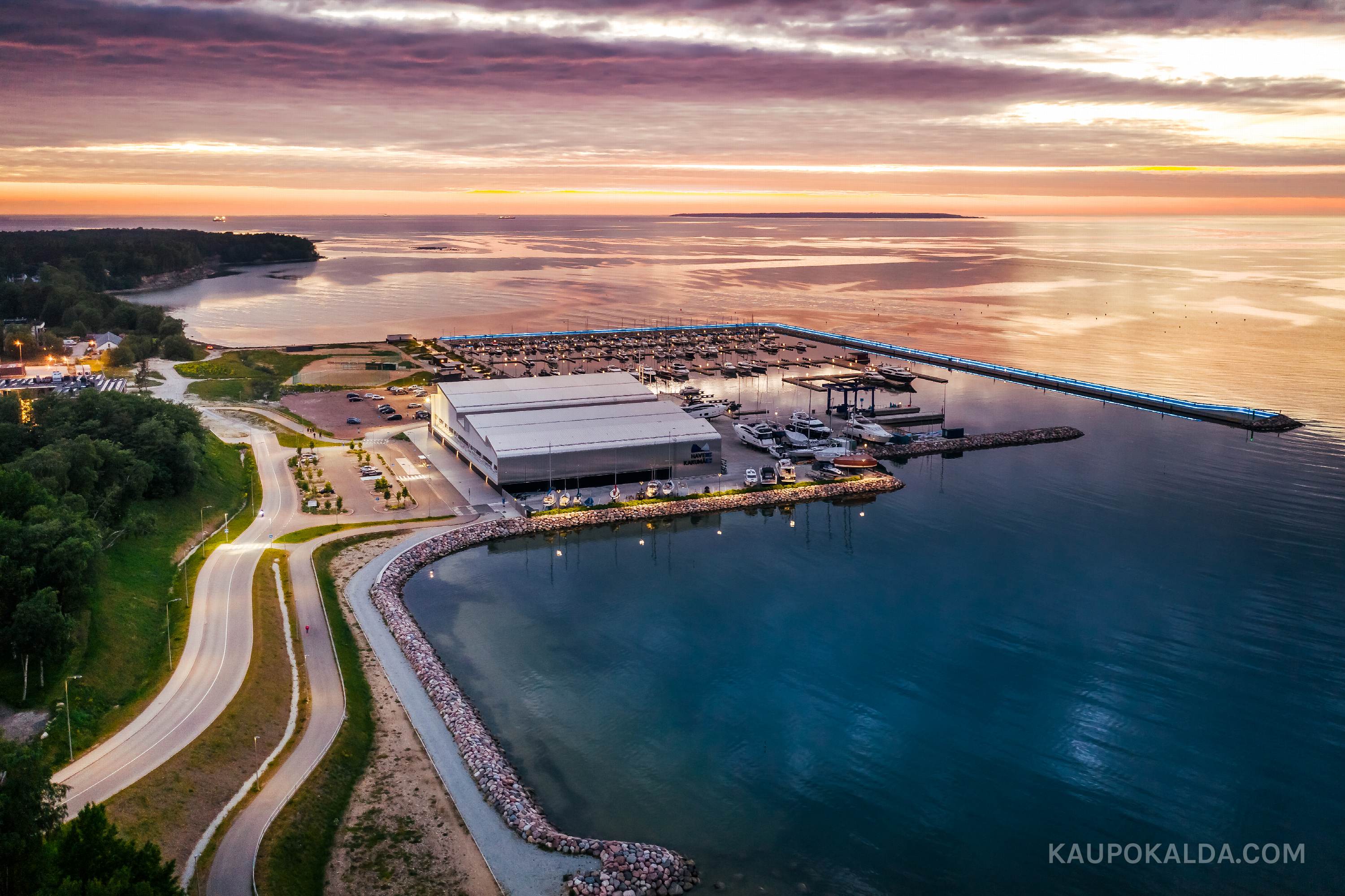 Võimsad loojangud Kakumäe Havenis